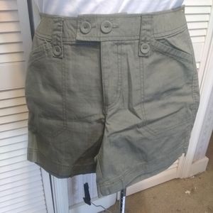 Size 6 kahki shorts